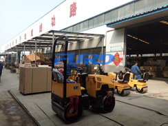 今日福瑞得微動(dòng)態(tài)--福瑞得機(jī)械小型壓路機(jī)發(fā)往北京、福建等地