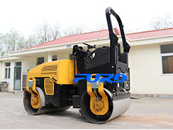 如何根據(jù)施工環(huán)境選擇合適的小型壓路機(jī)？